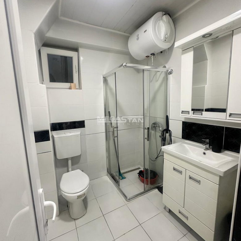 Dvoiposoban stan na prodaju, Trg Republike, Beograd, 50m², 299.500 €