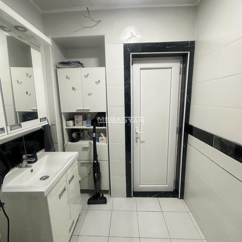 Dvoiposoban stan na prodaju, Trg Republike, Beograd, 50m², 299.500 €
