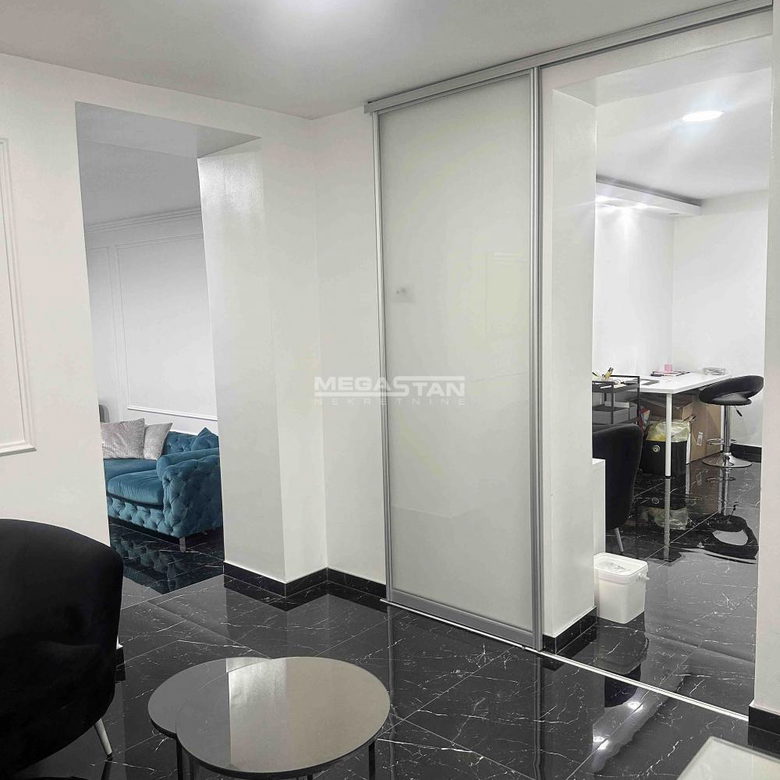 Dvoiposoban stan na prodaju, Trg Republike, Beograd, 50m², 299.500 €