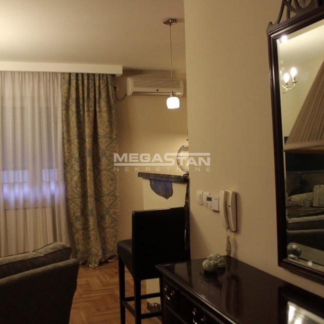 Dvoiposoban stan na prodaju, Učiteljsko Naselje, Beograd, 52m², 340.000 €