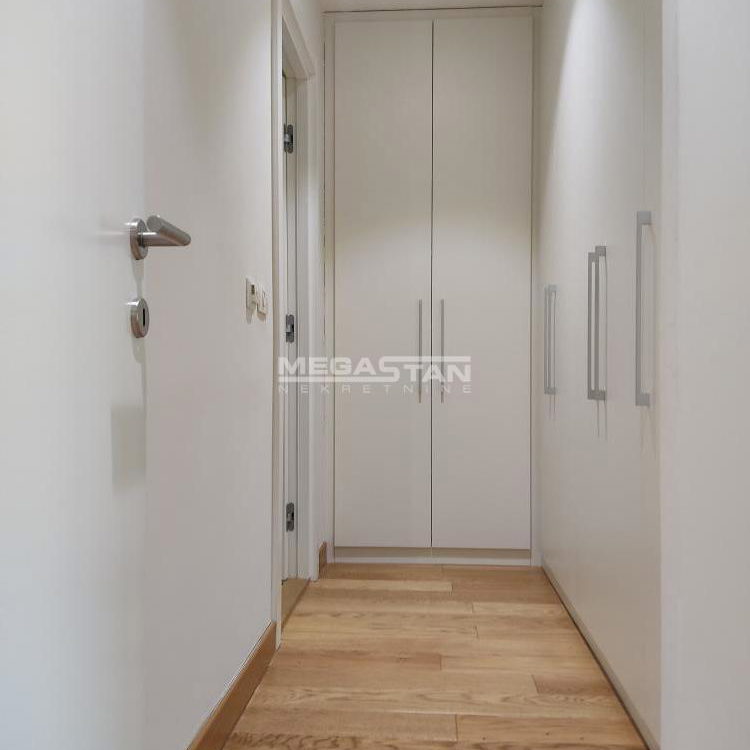 Trosoban stan na prodaju, Beograd na Vodi, Beograd, 94m², 855.000 €