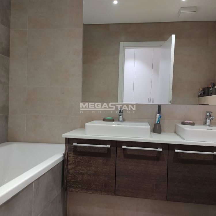 Trosoban stan na prodaju, Beograd na Vodi, Beograd, 94m², 855.000 €