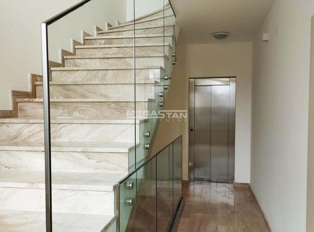 108093282-4-20250224153339 Četvorosoban stan za izdavanje, Senjak, Beograd, 177m², 3.500 €/mes