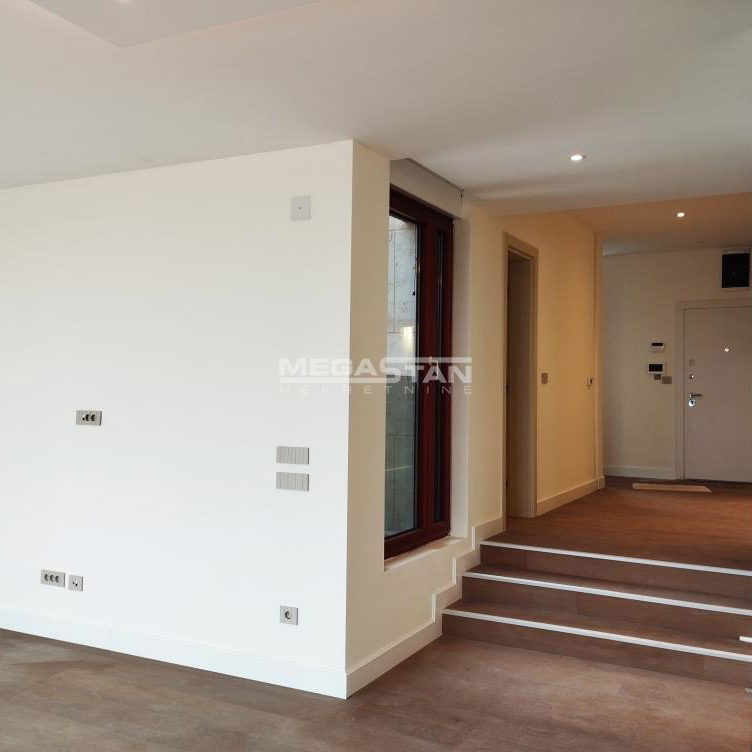 Četvorosoban stan za izdavanje, Senjak, Beograd, 177m², 3.500 €/mes