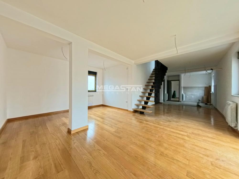 108093746-3-20250329135546 Petosoban stan na prodaju, Autokomanda, Beograd, 134m², 374.500 €