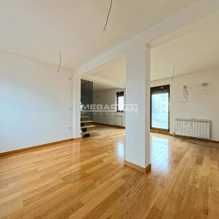 Petosoban stan na prodaju, Autokomanda, Beograd, 134m², 374.500 €