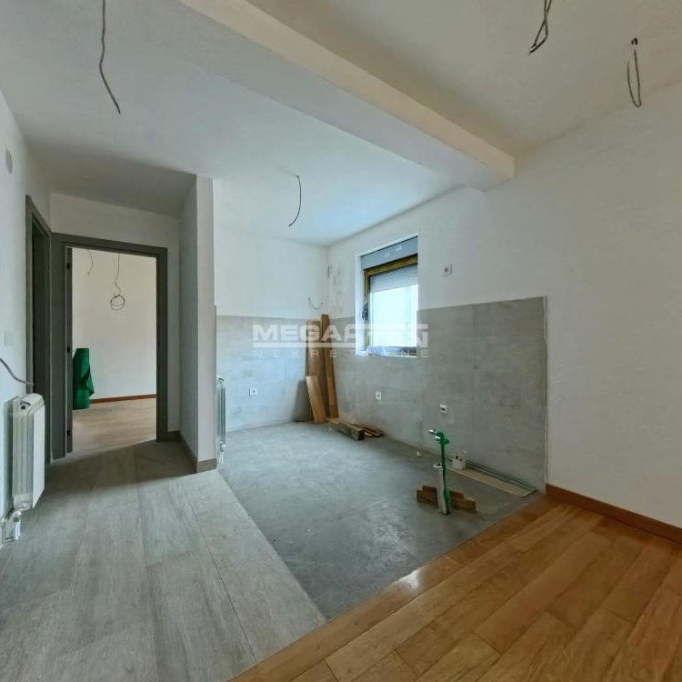 Petosoban stan na prodaju, Autokomanda, Beograd, 134m², 374.500 €