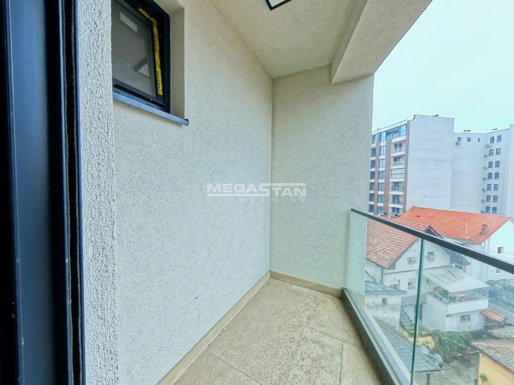 108093747-12-20250329143210 Petosoban stan na prodaju, Autokomanda, Beograd, 144m², 395.500 €