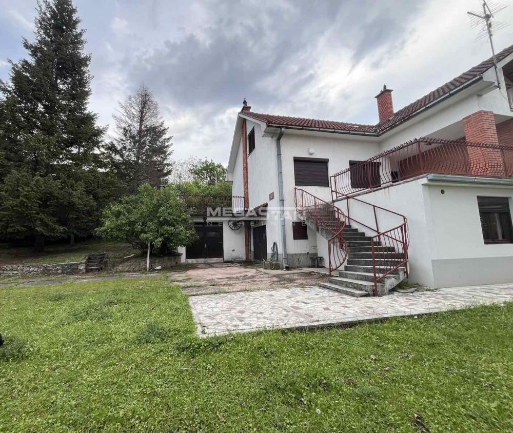 108094161-7-20250425181127 Kuća na prodaju, Boleč, Beograd, 450m², 270.000 €