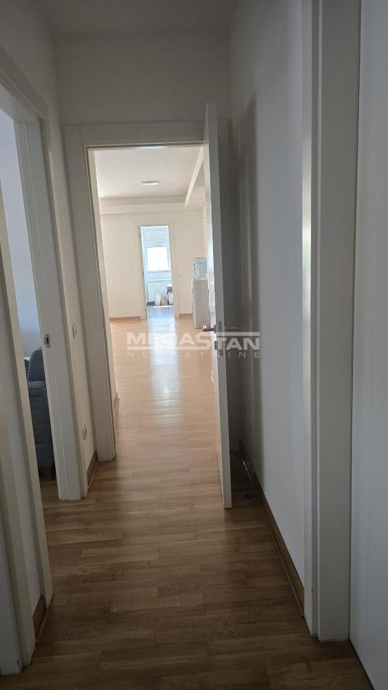 108095919-2-20250828151438 Četvorosoban stan za izdavanje, Senjak, Beograd, 157m², 2. sprat, 2.200 €/mes