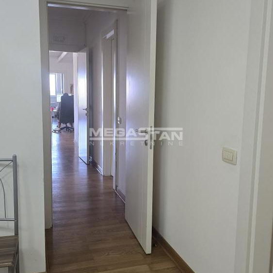 Četvorosoban stan za izdavanje, Senjak, Beograd, 157m², 2. sprat, 2.200 €/mes
