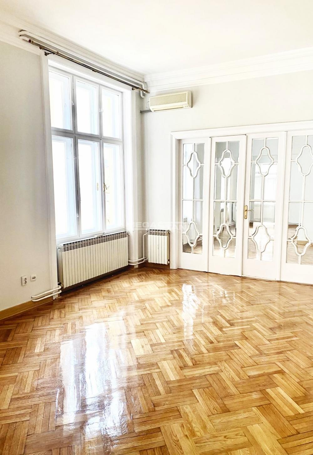 Višesoban stan na prodaju, Knez Mihailova, Beograd, 239m², 950.000 €