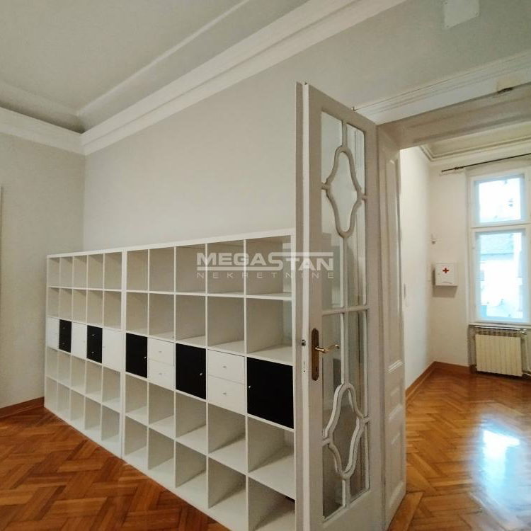 Višesoban stan na prodaju, Knez Mihailova, Beograd, 239m², 950.000 €