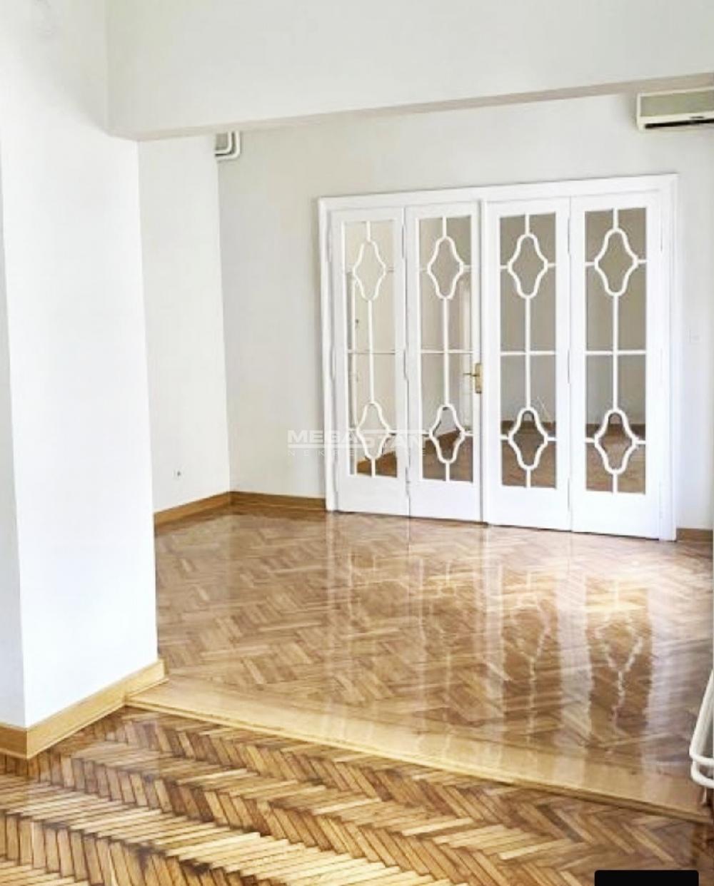 Višesoban stan na prodaju, Knez Mihailova, Beograd, 239m², 950.000 €