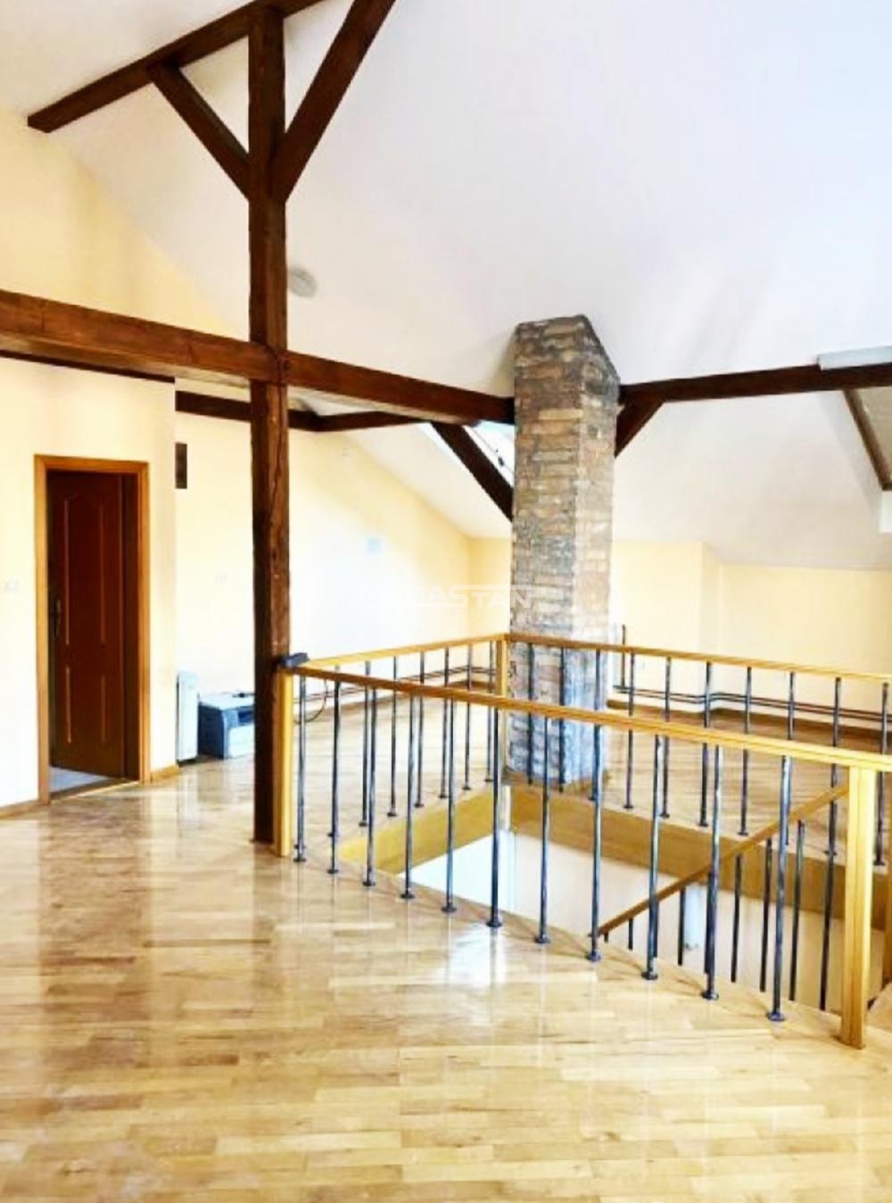 Višesoban stan na prodaju, Knez Mihailova, Beograd, 239m², 950.000 €