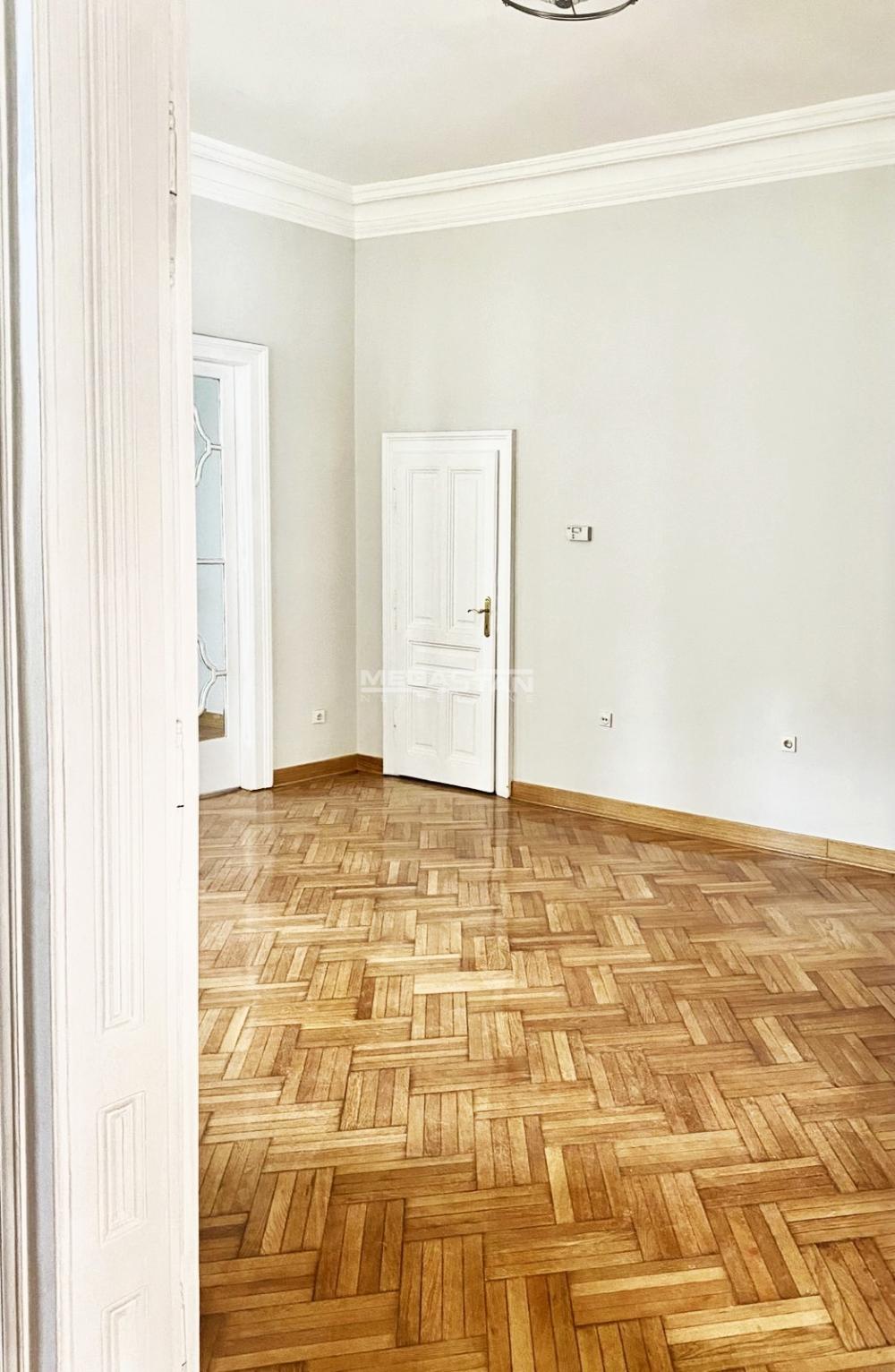 Višesoban stan na prodaju, Knez Mihailova, Beograd, 239m², 950.000 €