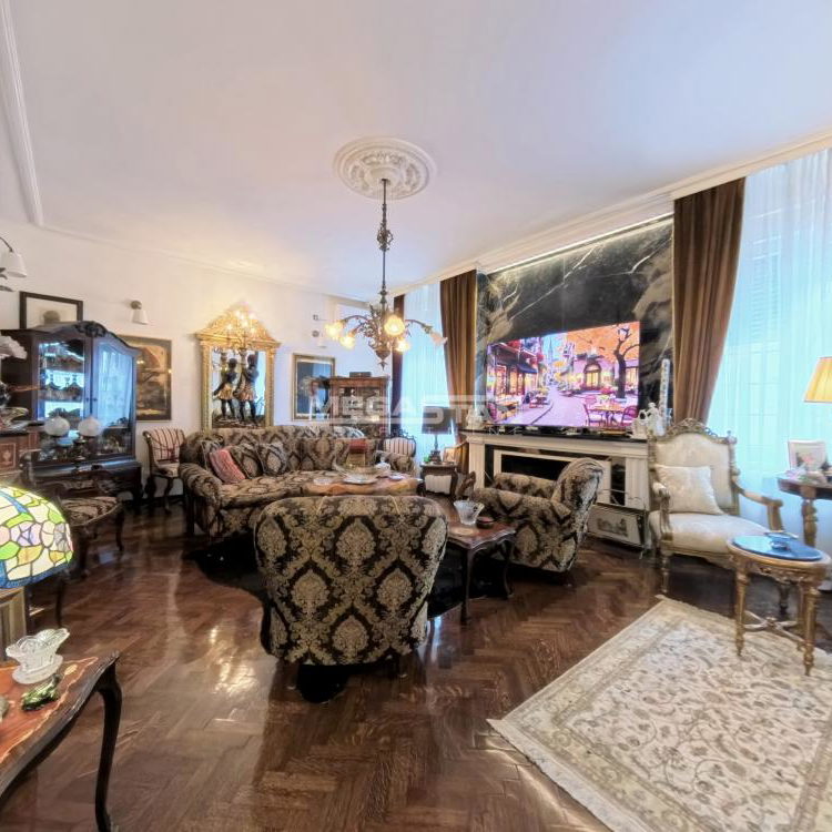 Troiposoban stan na prodaju, Tašmajdan, Beograd, 108m², 365.000 €