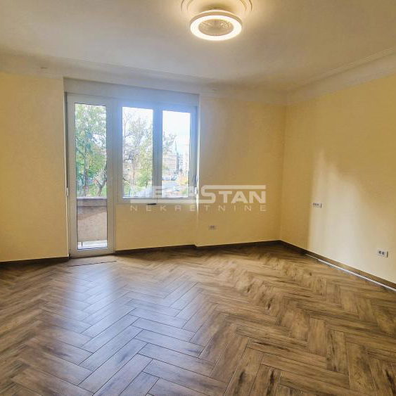 Dvosoban stan za izdavanje, Skupština, Beograd, 55m², 1.300 €/mes