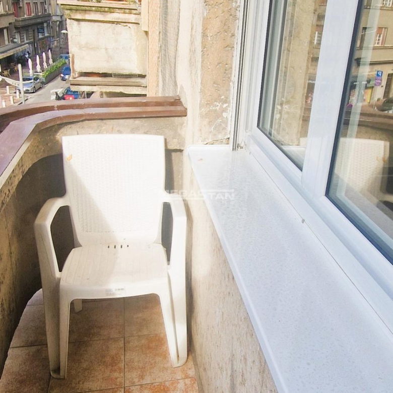 Dvosoban stan za izdavanje, Skupština, Beograd, 55m², 1.300 €/mes