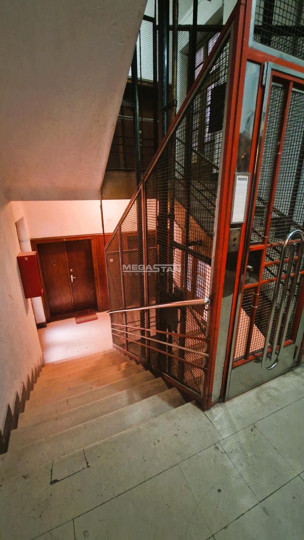 108096704-15-20251027093540 Dvosoban stan za izdavanje, Skupština, Beograd, 55m², 1.300 €/mes