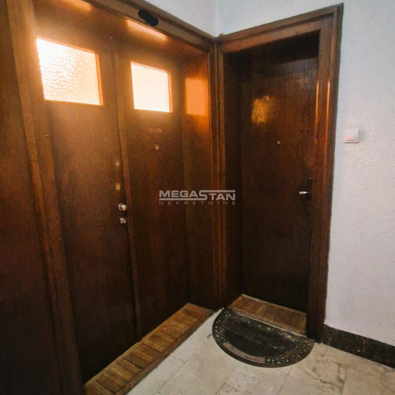 Dvosoban stan za izdavanje, Skupština, Beograd, 55m², 1.300 €/mes