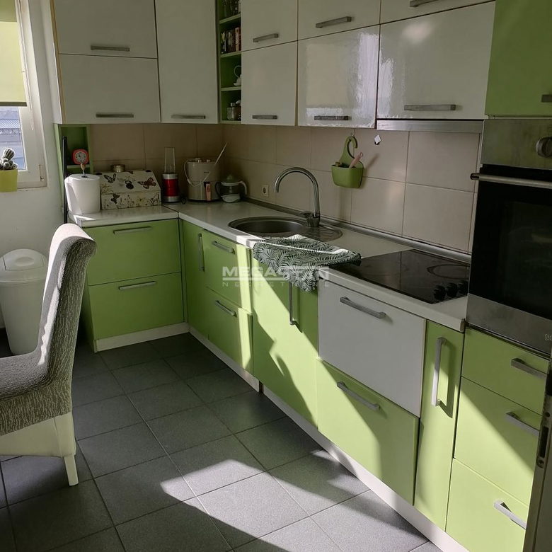 Troiposoban stan na prodaju, Karaburma, Beograd, 80m², 151.500 €