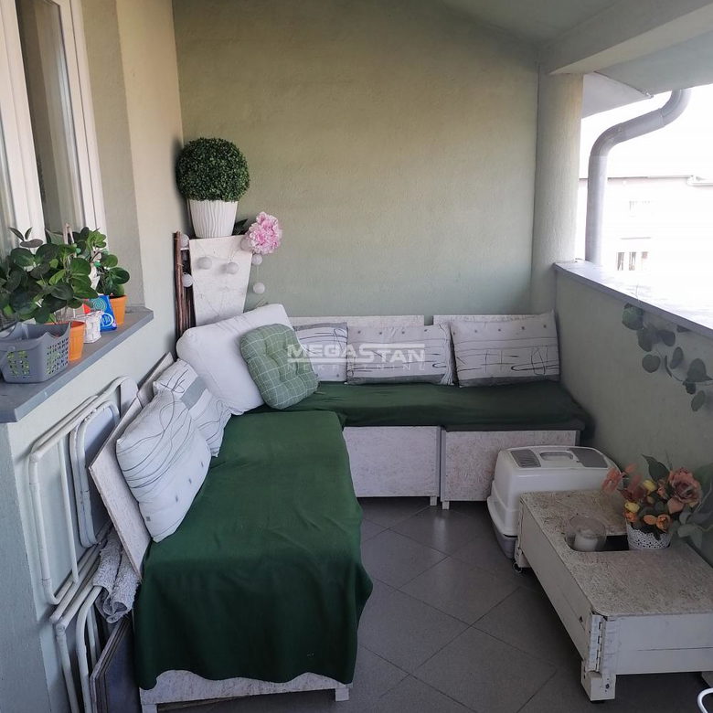Troiposoban stan na prodaju, Karaburma, Beograd, 80m², 151.500 €