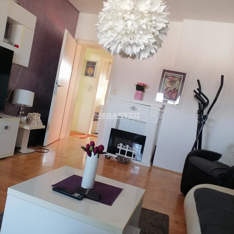 Troiposoban stan na prodaju, Karaburma, Beograd, 80m², 151.500 €