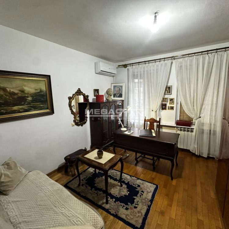 Petosoban stan na prodaju, Skupština, Beograd, 109m², 465.000 €