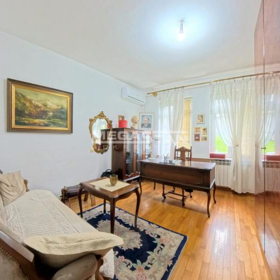 Petosoban stan na prodaju, Skupština, Beograd, 109m², 465.000 €