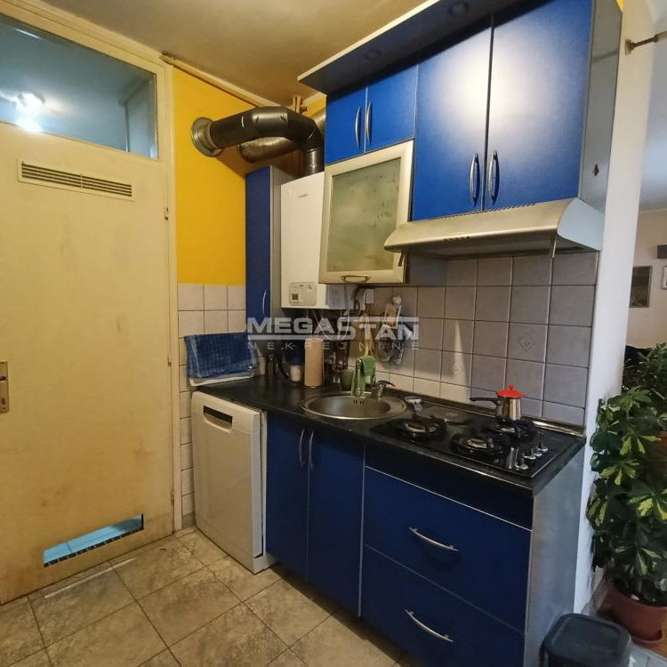 Trosoban stan na prodaju, Karaburma, Beograd, 93m², 219.000 €