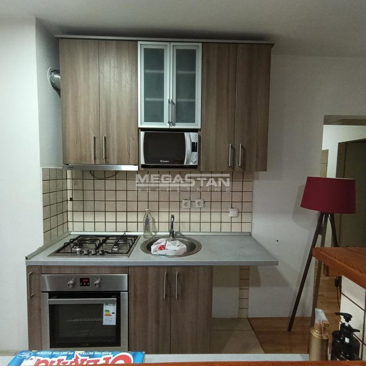 Trosoban stan na prodaju, Karaburma, Beograd, 93m², 219.000 €