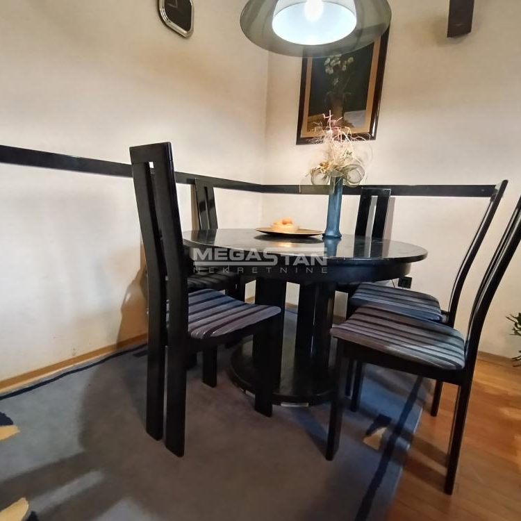 Trosoban stan na prodaju, Karaburma, Beograd, 93m², 219.000 €