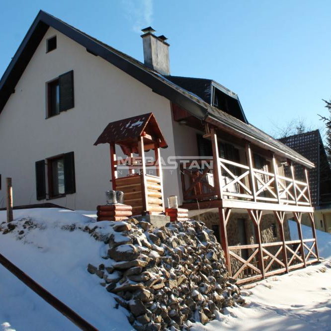 Kuća na prodaju, Centar, Kopaonik, 190m², 250.000 €