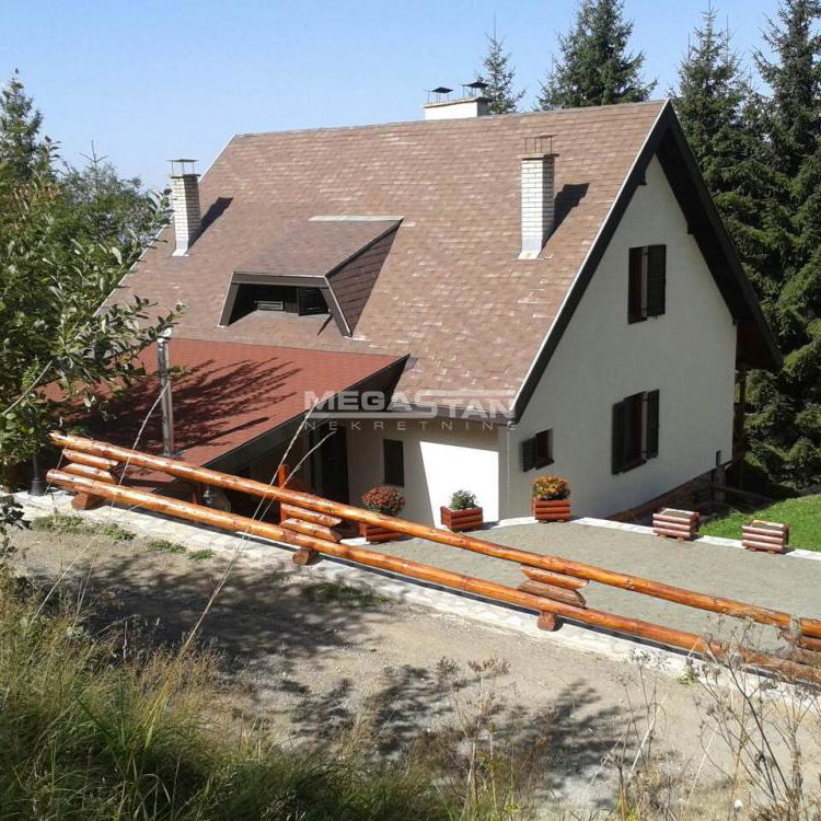 Kuća na prodaju, Centar, Kopaonik, 190m², 250.000 €