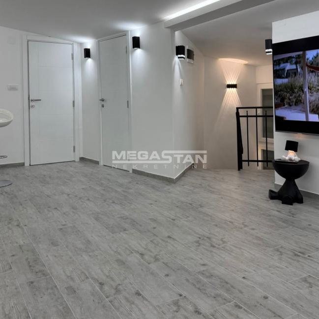 Petosoban stan za izdavanje, Vukov Spomenik, Beograd, 105m², 1.600 €/mes