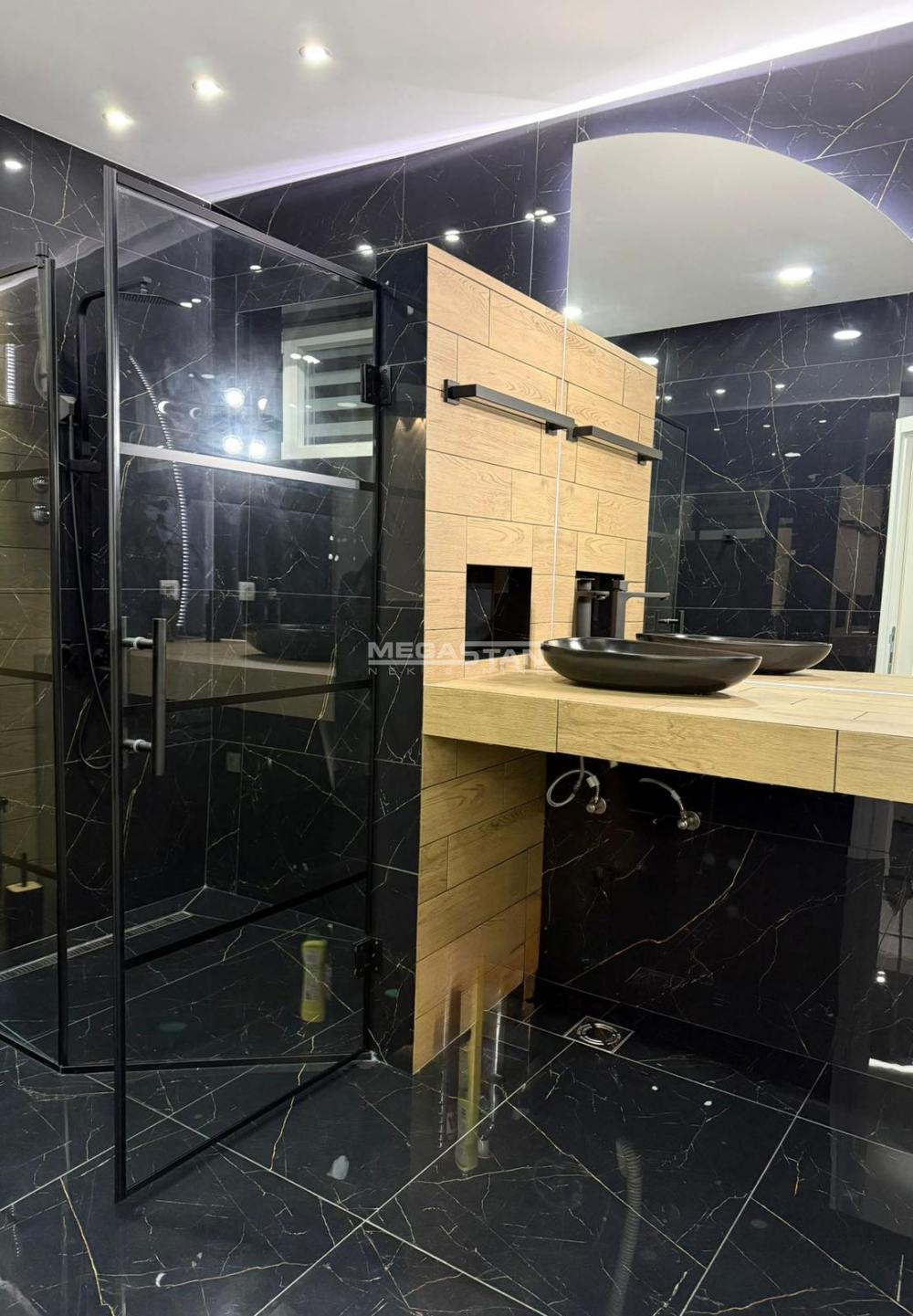 Petosoban stan za izdavanje, Vukov Spomenik, Beograd, 105m², 1.600 €/mes