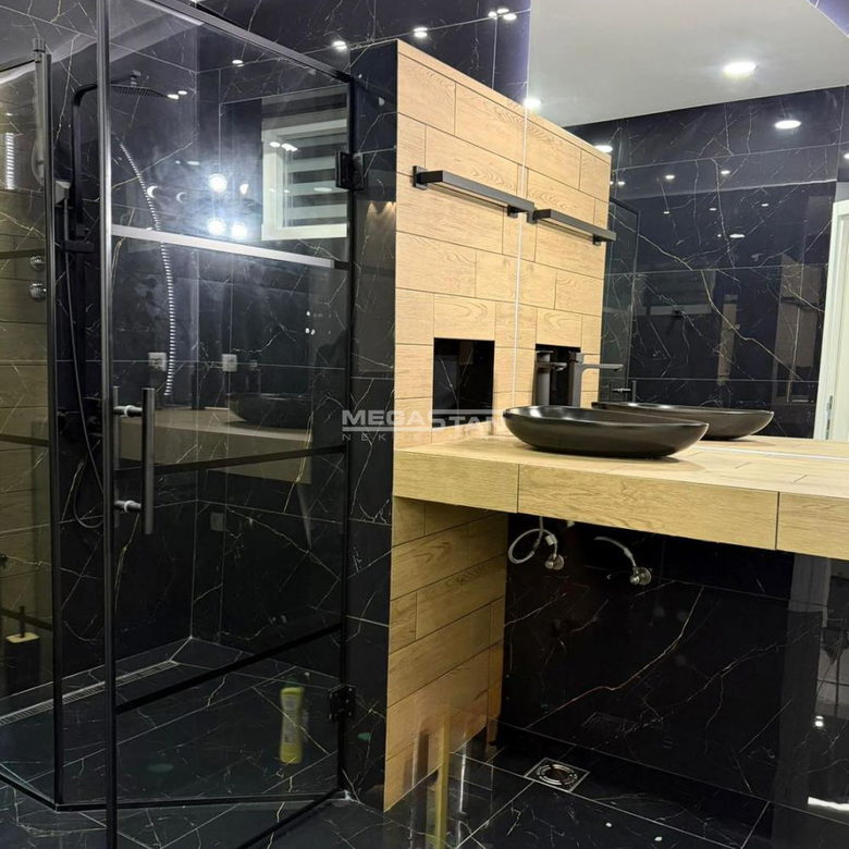 Petosoban stan za izdavanje, Vukov Spomenik, Beograd, 105m², 1.600 €/mes