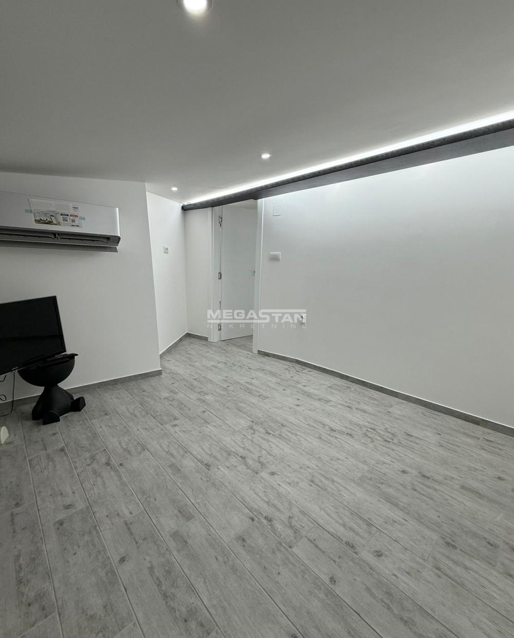 Petosoban stan za izdavanje, Vukov Spomenik, Beograd, 105m², 1.600 €/mes