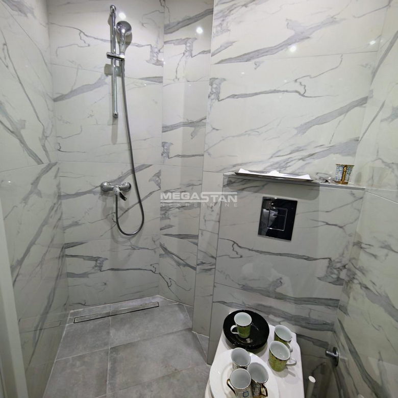 Četvorosoban stan na prodaju, Autokomanda, Beograd, 100m², 320.000 €