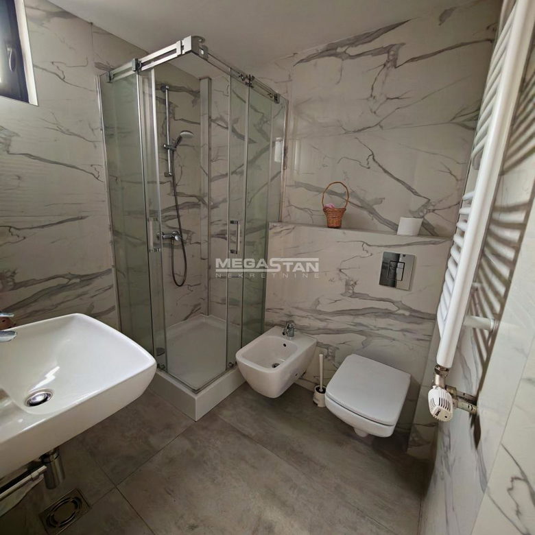 Četvorosoban stan na prodaju, Autokomanda, Beograd, 100m², 320.000 €