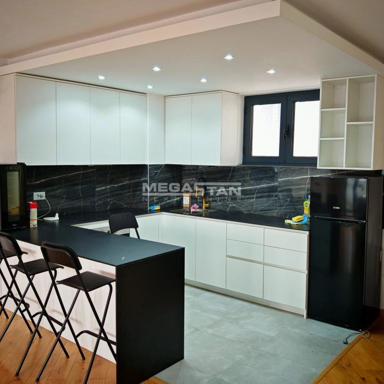 Četvorosoban stan na prodaju, Autokomanda, Beograd, 100m², 320.000 €