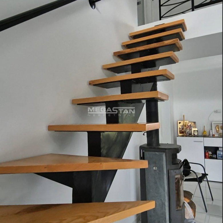 Kuća na prodaju, Baćevac, Beograd, 108m², 213.000 €