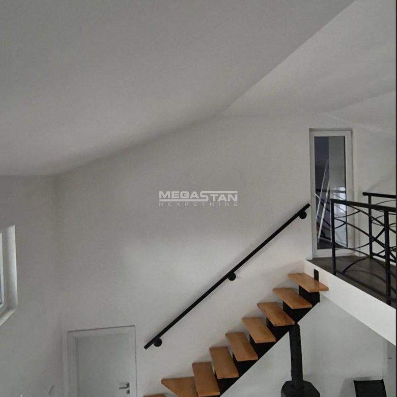 Kuća na prodaju, Baćevac, Beograd, 108m², 213.000 €