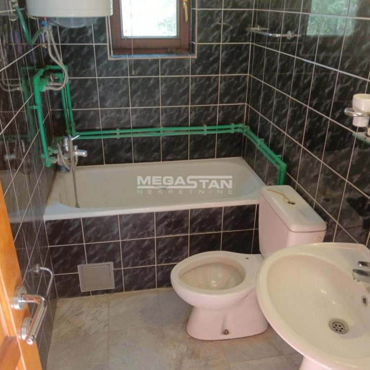 Kuća na prodaju, Trbušnica, Beograd, 191m², 130.000 €