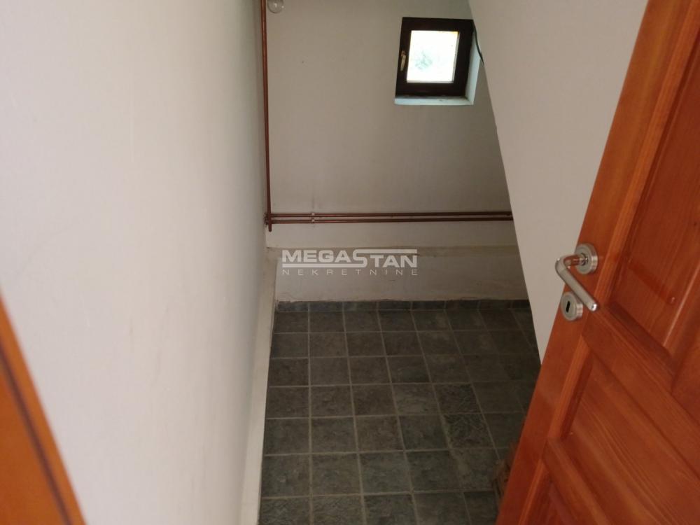 108098034-9-20260218162757 Kuća na prodaju, Trbušnica, Beograd, 191m², 130.000 €