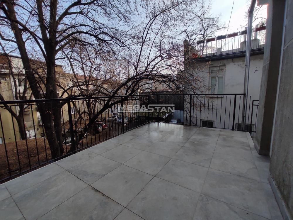 Dvosoban stan na prodaju, Beograd Centar, Beograd, 87m², 1. sprat, 289.900 €