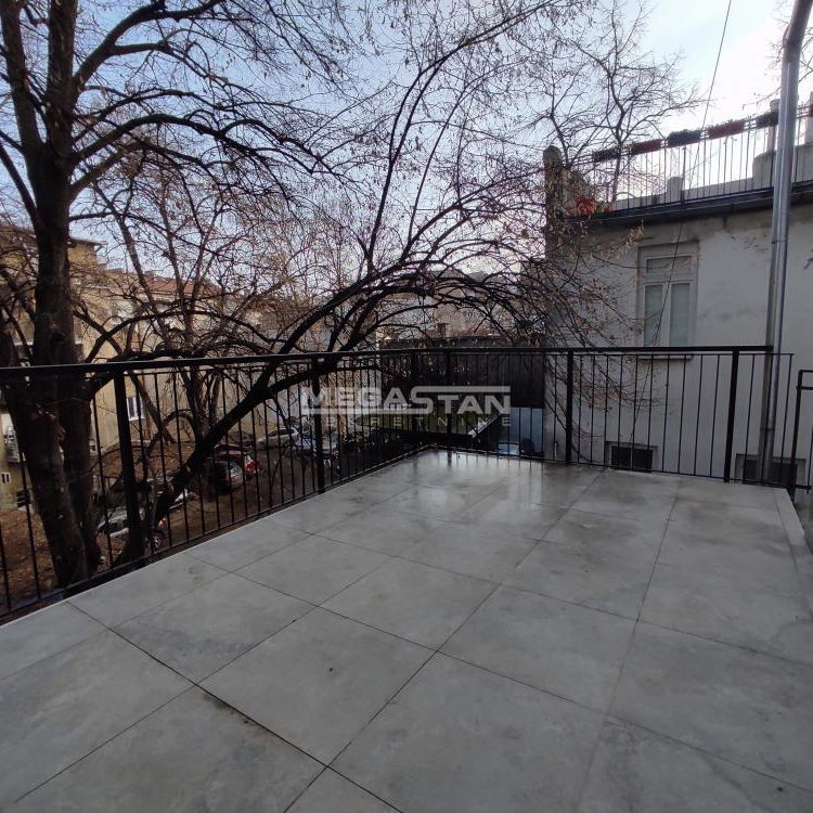 Dvosoban stan na prodaju, Beograd Centar, Beograd, 87m², 1. sprat, 289.900 €