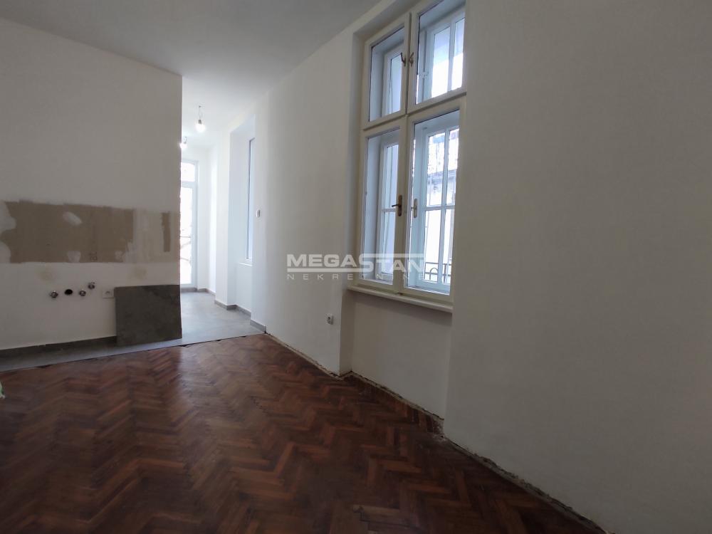 Dvosoban stan na prodaju, Beograd Centar, Beograd, 87m², 1. sprat, 289.900 €