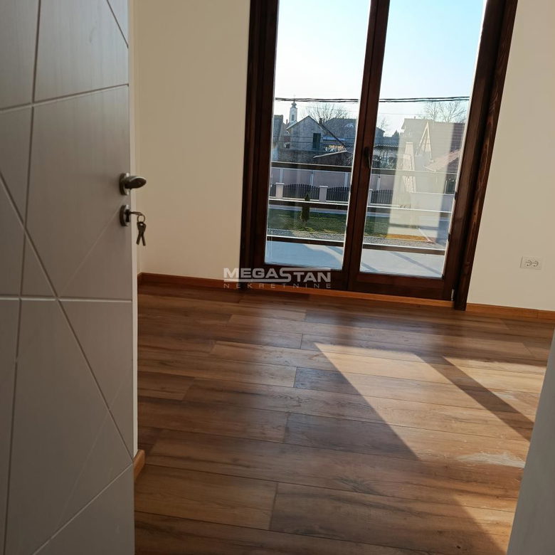 Četvorosoban stan na prodaju, Borča, Beograd, 86m², Prizemlje, 180.000 €